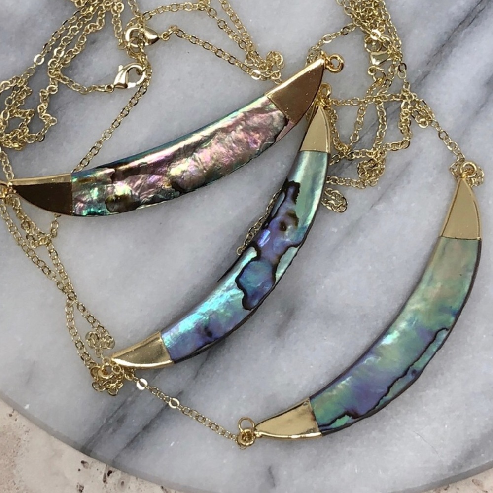 🆕Abalone/14K Crescent Pendant - Picture 2 of 7